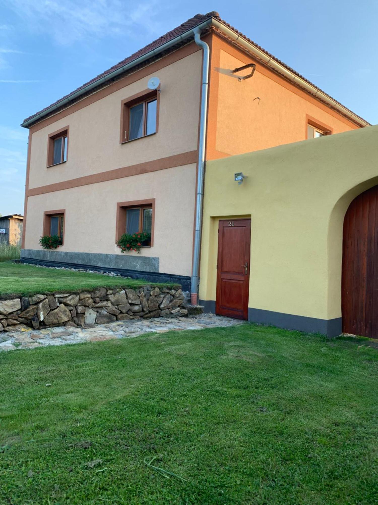 Apartma 2 Zbytiny
